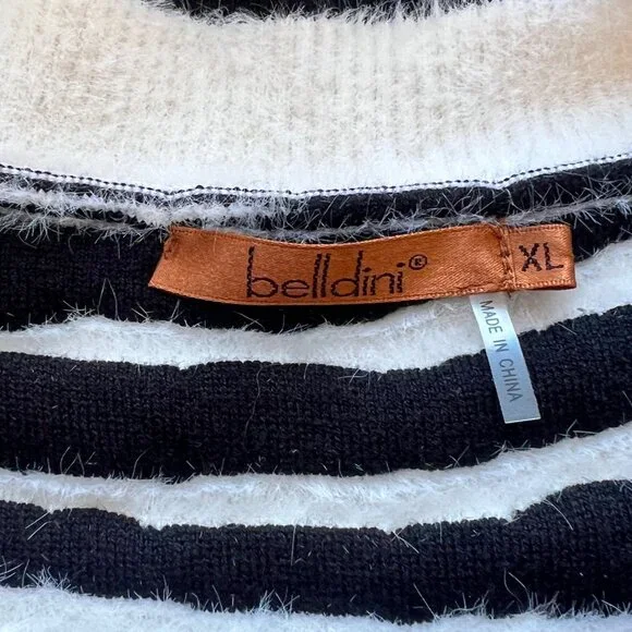 Belldini V-Neck Sweater Soft Blend Black & White Zebra Print Womens Size XL - Picture 5 of 5